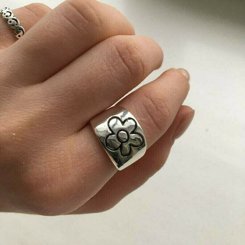 Cute Flower Rings for Women