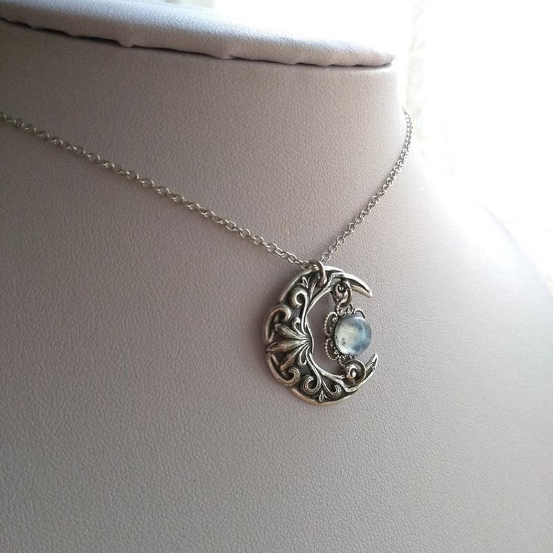 925 Bending Moon Moonlight Gemstone Necklace
