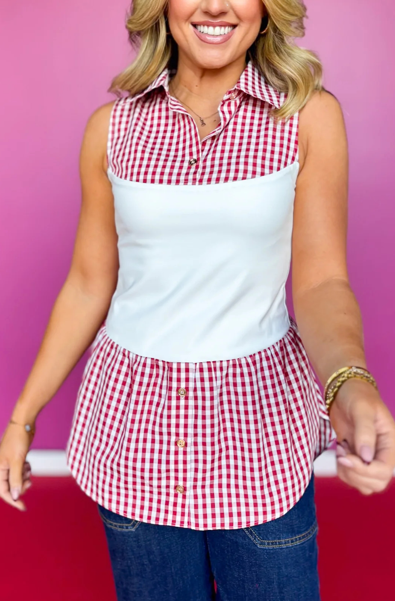 Signature Sleeveless Poplin Undershirt In Red Gingham