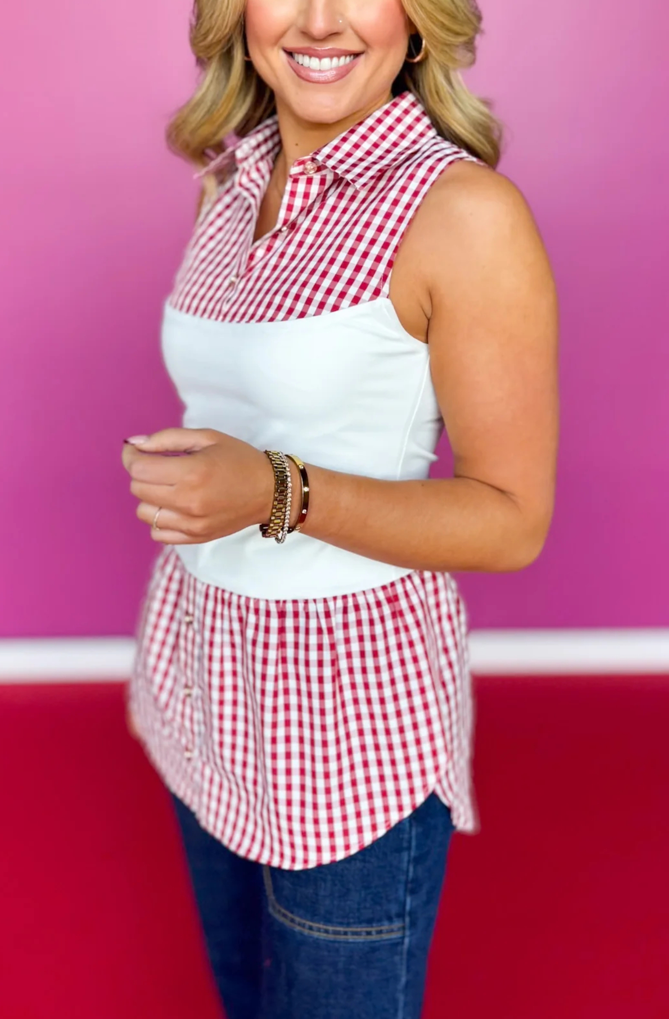 Signature Sleeveless Poplin Undershirt In Red Gingham