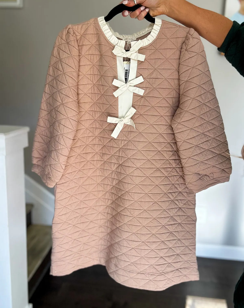 Front Bow Tie Accent Textured Shift Dress