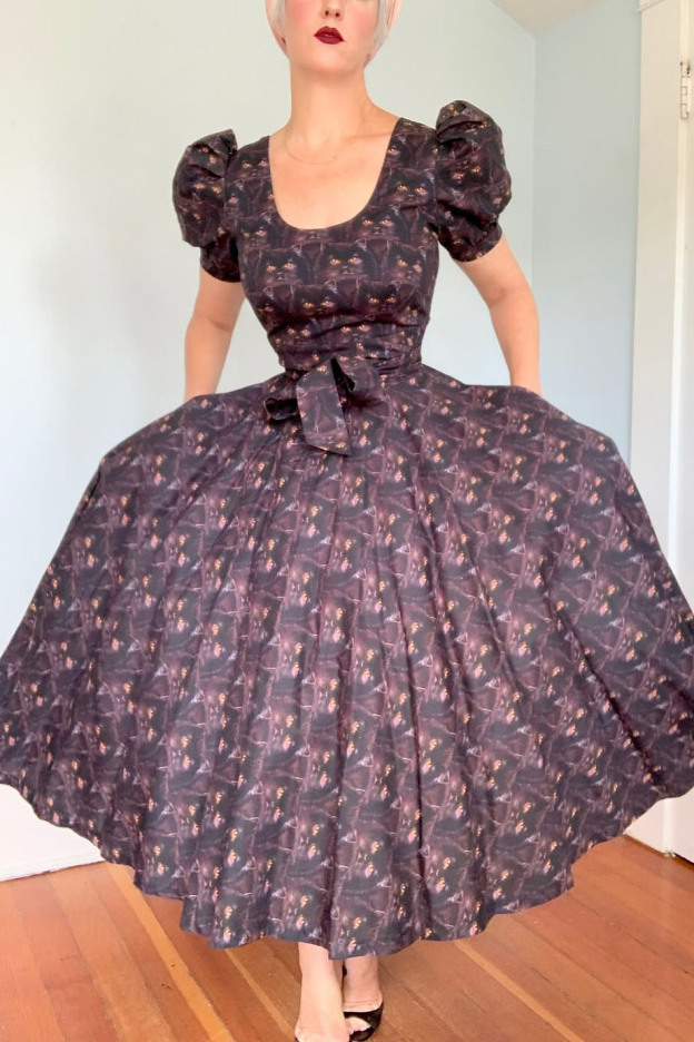 Vintage 1950s Spoooky Black Cat Dress