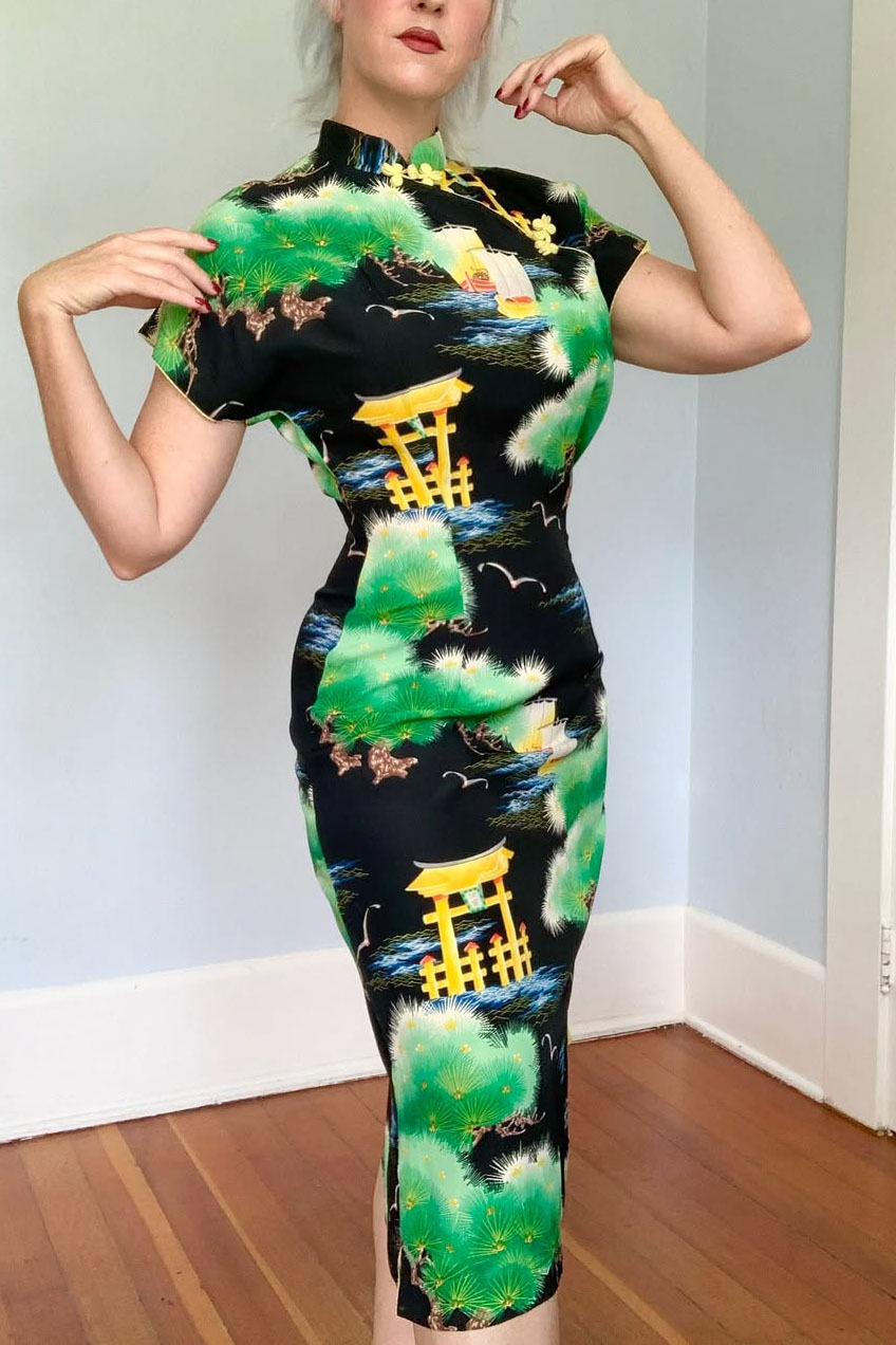 1940s Vintage Cheongsam Style Cocktail Dress