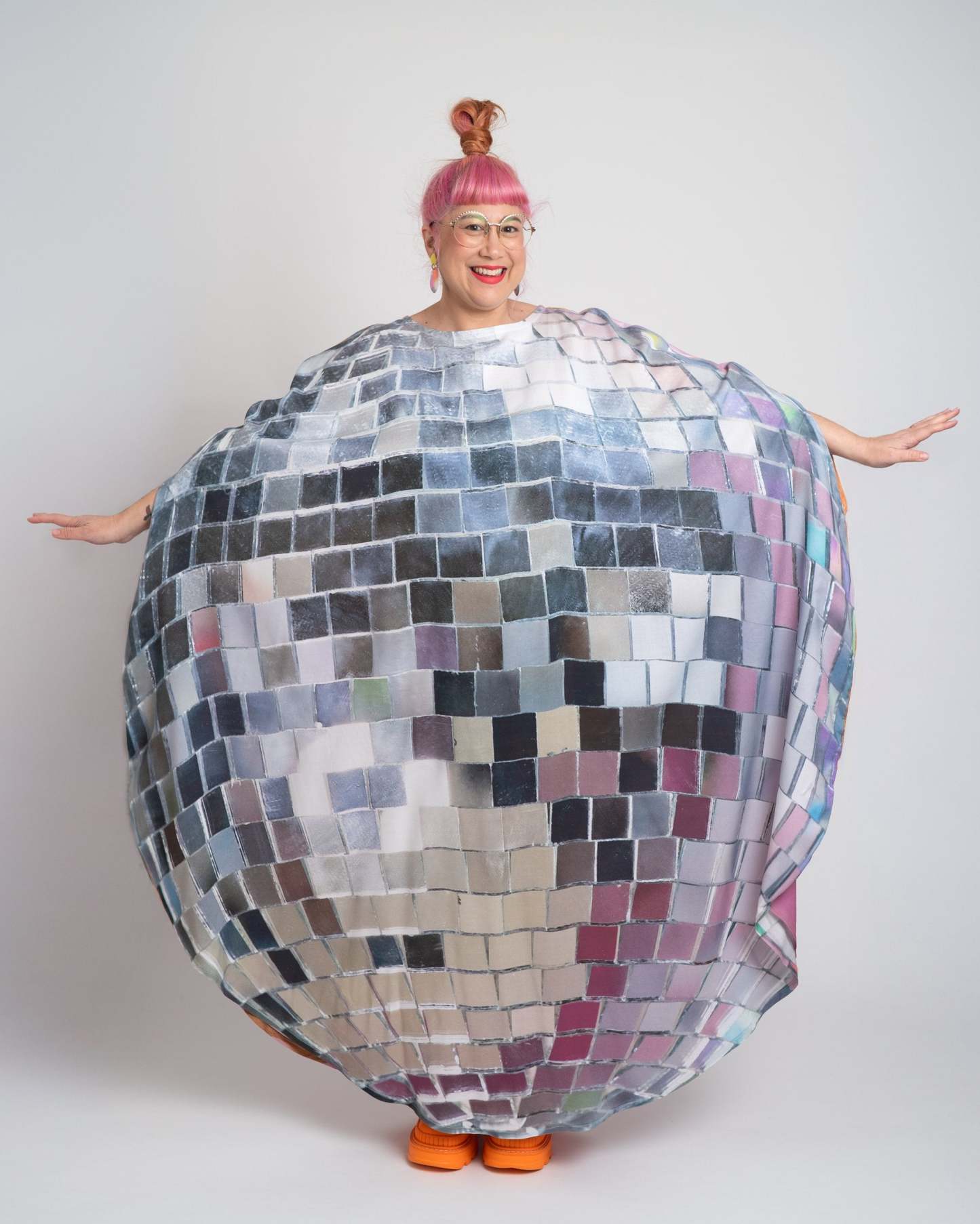 ROUND-ABOUTS: Disco Dress
