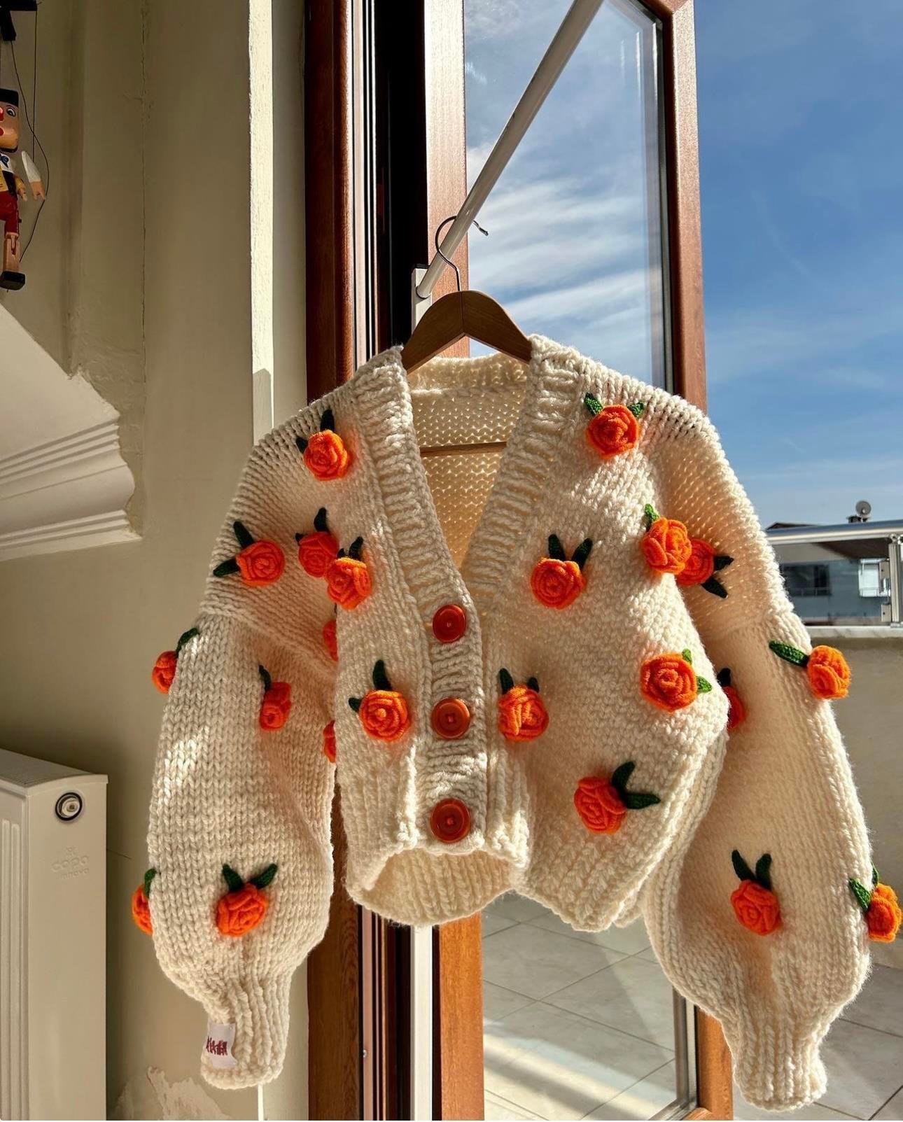 Passion Roses Cardigan