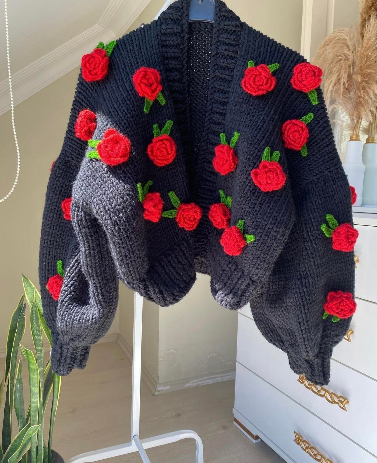 Romantic Roses Cardigan