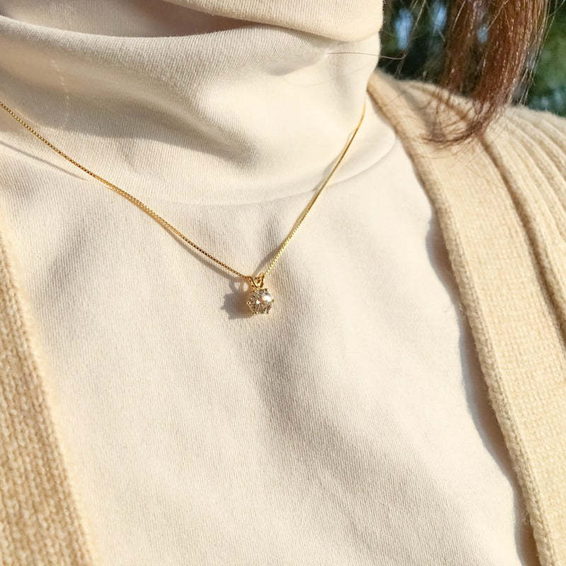 Luxury Solitaire Moissanite Necklace (FREE Earrings included)