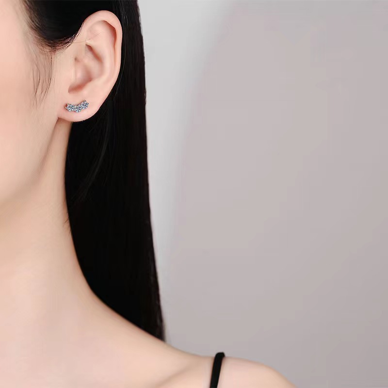 Smile Three-Diamond Moissanite Earrings