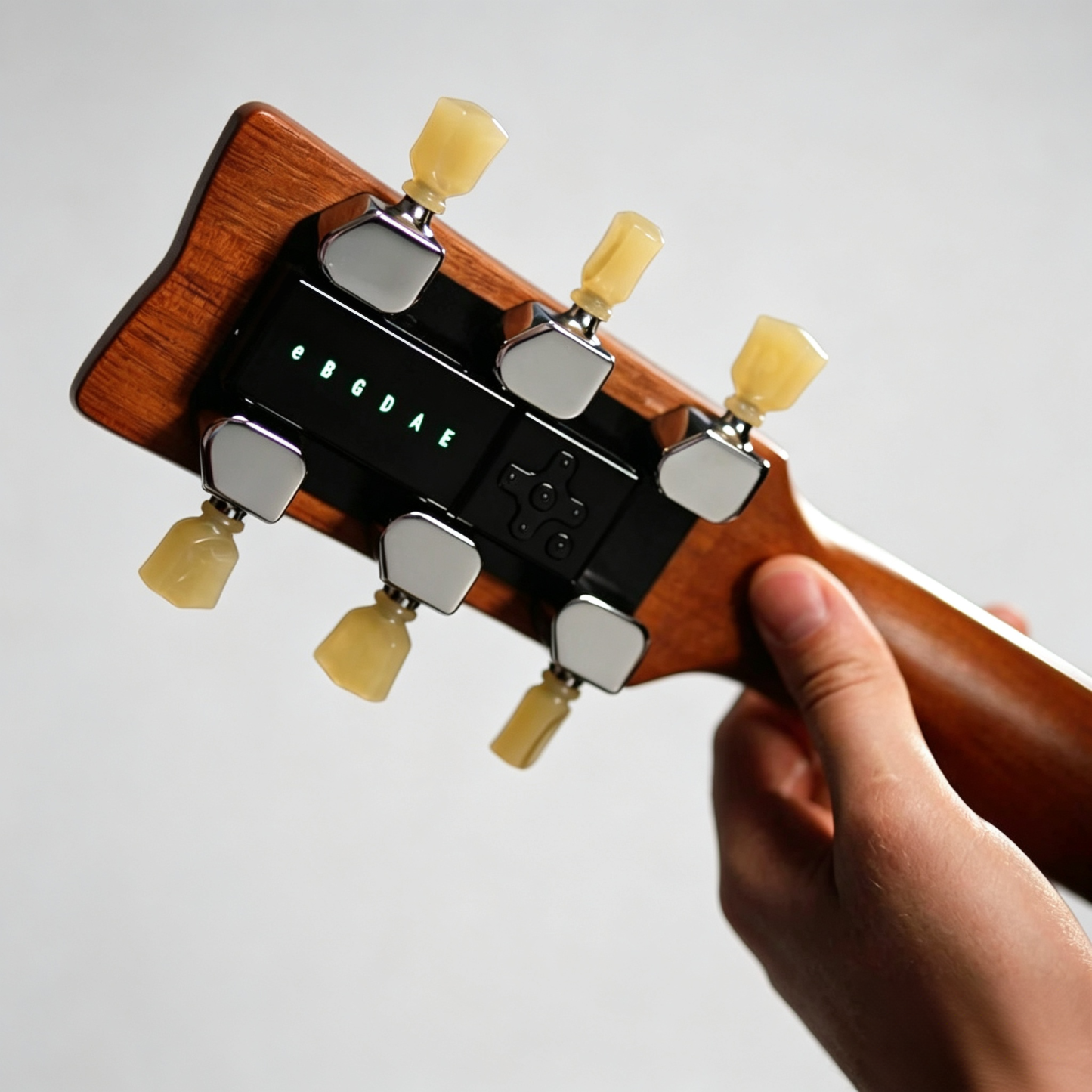 Automatic Guitar Tuner System – Self‑Tuning Machine Heads for Explorer‑Style Guitars ⚡🎸🎵