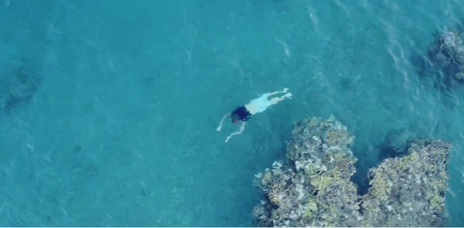 Wearable underwater jetpack