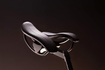 Dynamic Split Seat – Ergonomic Bicycle Saddle with Independent Leg Movement 🚴‍♂️🪑💨
