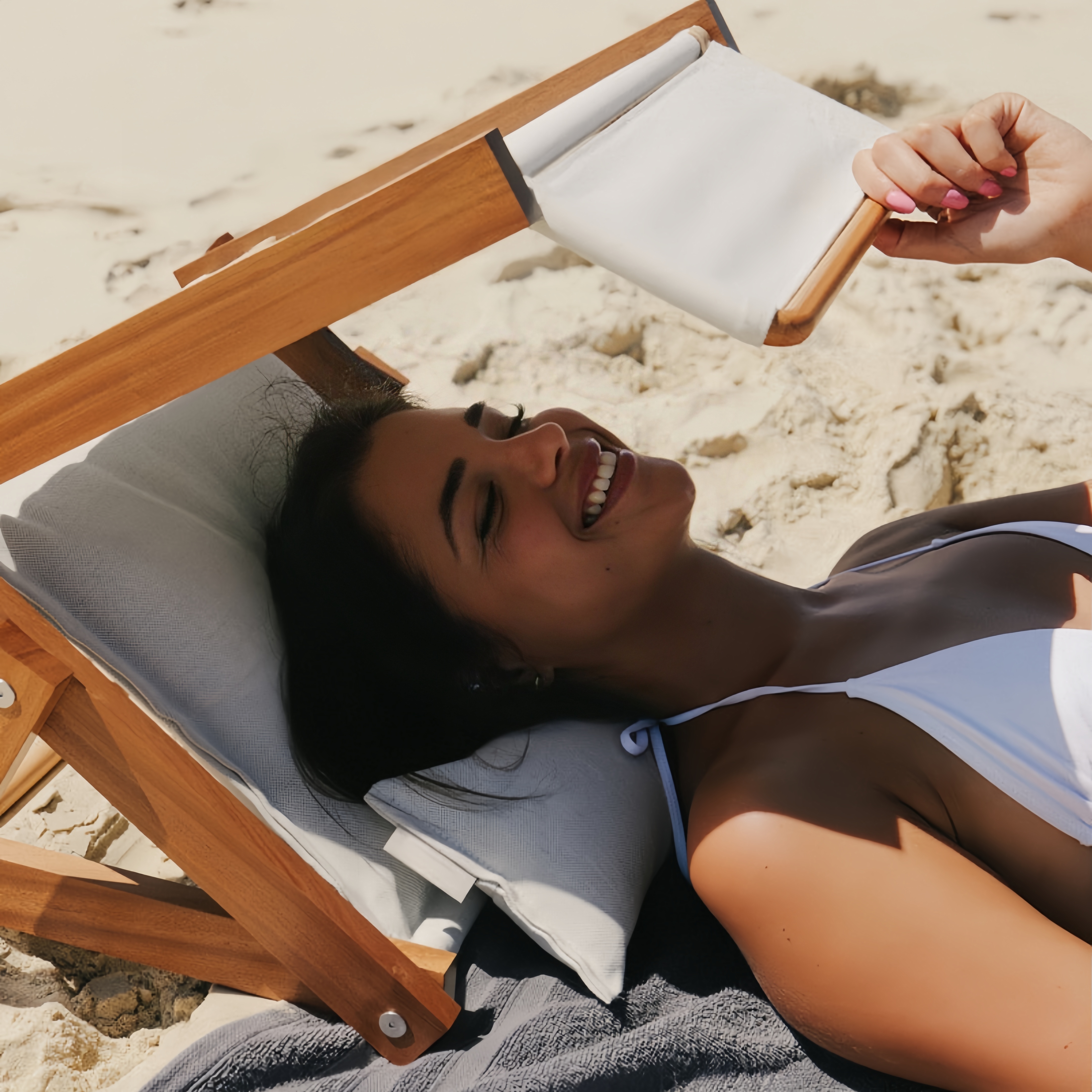 SunShelter Classic – UPF50+ Face Shade with Built-in Pillow & Adjustable Visor ☀️🛡️📖