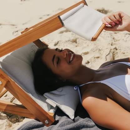 SunShelter Classic – UPF50+ Face Shade with Built-in Pillow & Adjustable Visor ☀️🛡️📖