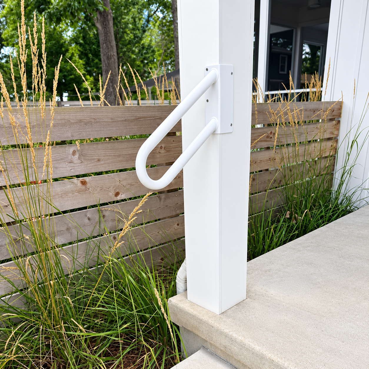 Heavy-Duty Door Jamb Safety Handrail