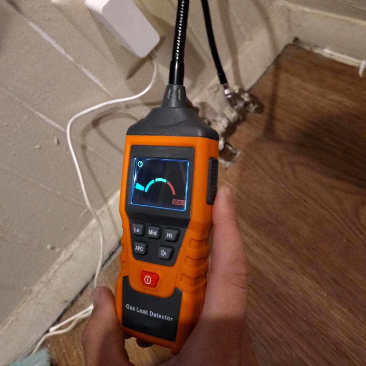 Natural gas detector