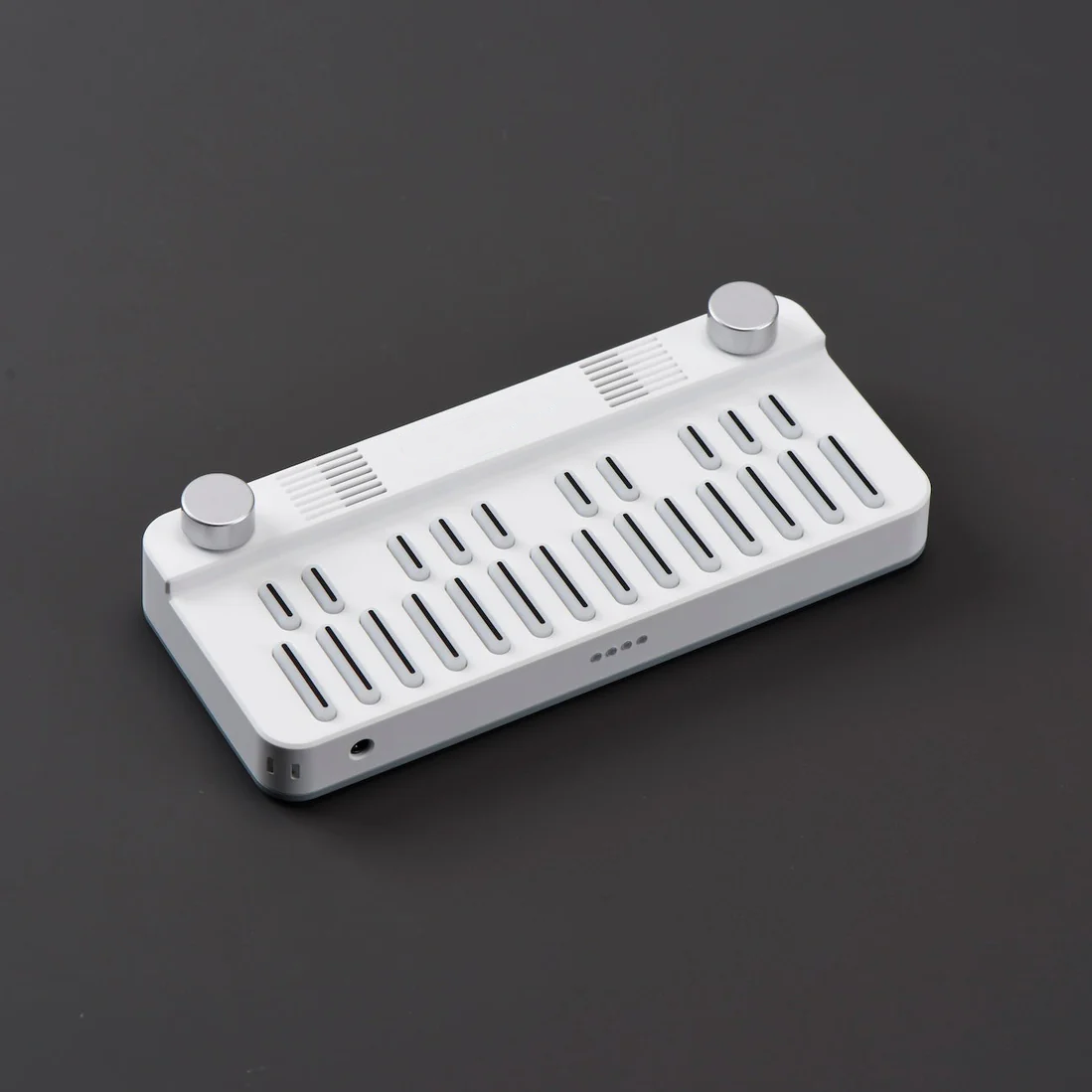 Portable MIDI Keyboard – 24-Key