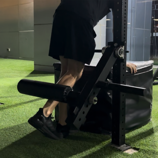 Rack-Mounted Leg Extension & Curl Attachment – Multi-Function Home Gym Trainer