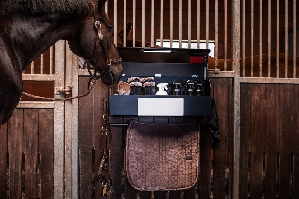 Horse Stall Storage Organizer – Heavy-Duty Metal Tack & Grooming Cabinet
