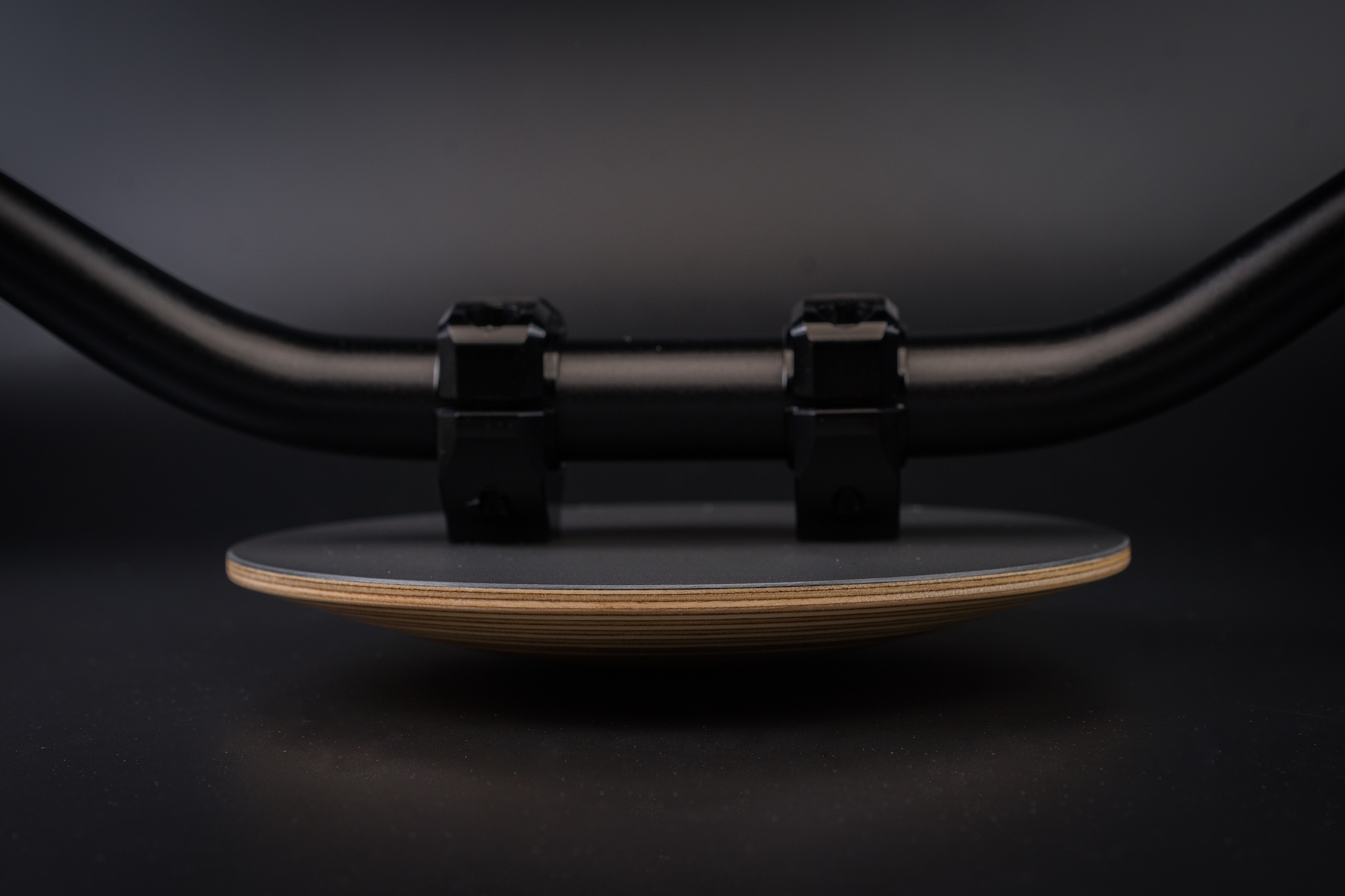 Core Balance Trainer – Motorcycle-Style Handlebar for Core & Stability Workouts 🏍️💪⚖️