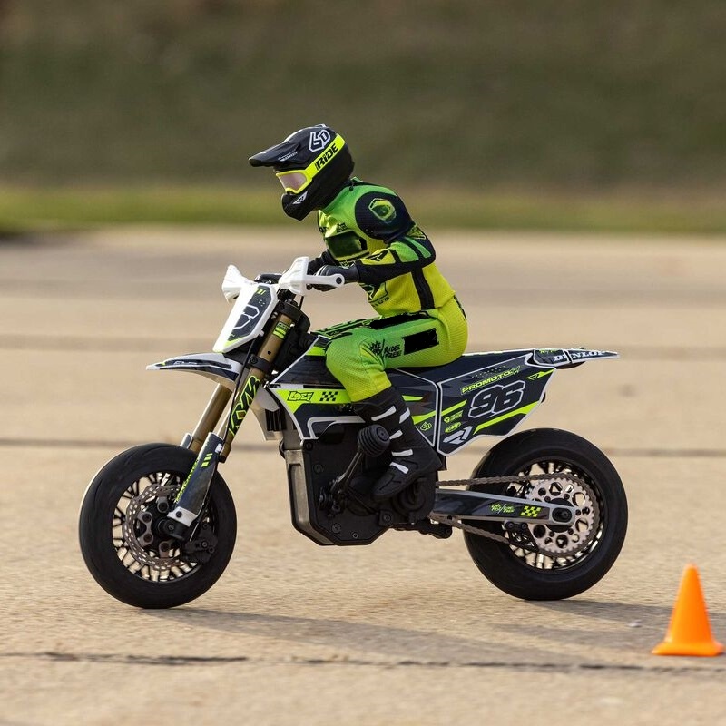 1/4 Scale Supermoto RC Motorcycle – Ready-to-Run Electric Bike 🏍️⚡🔋