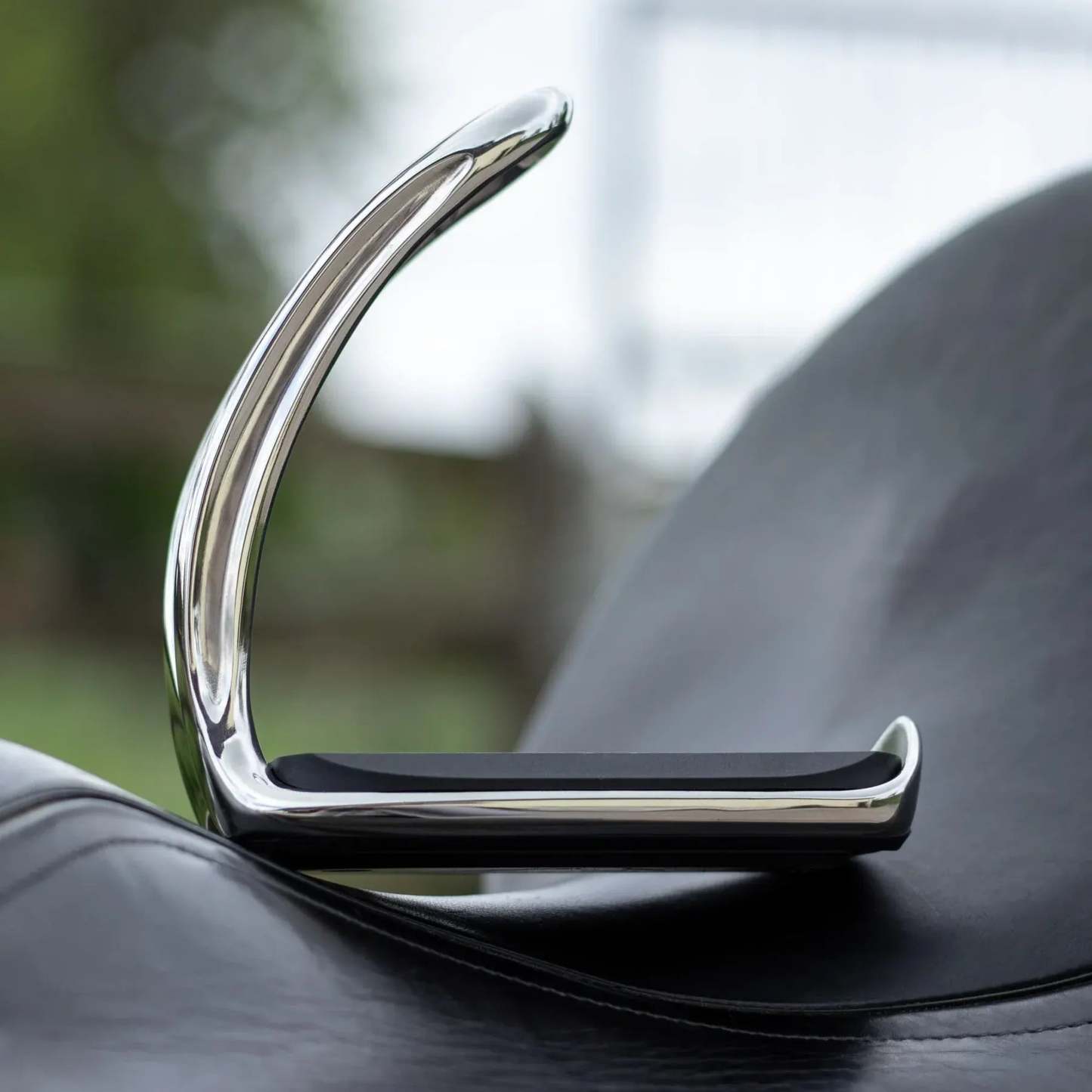 Magnetic Safety Stirrups – Keep Feet Secure