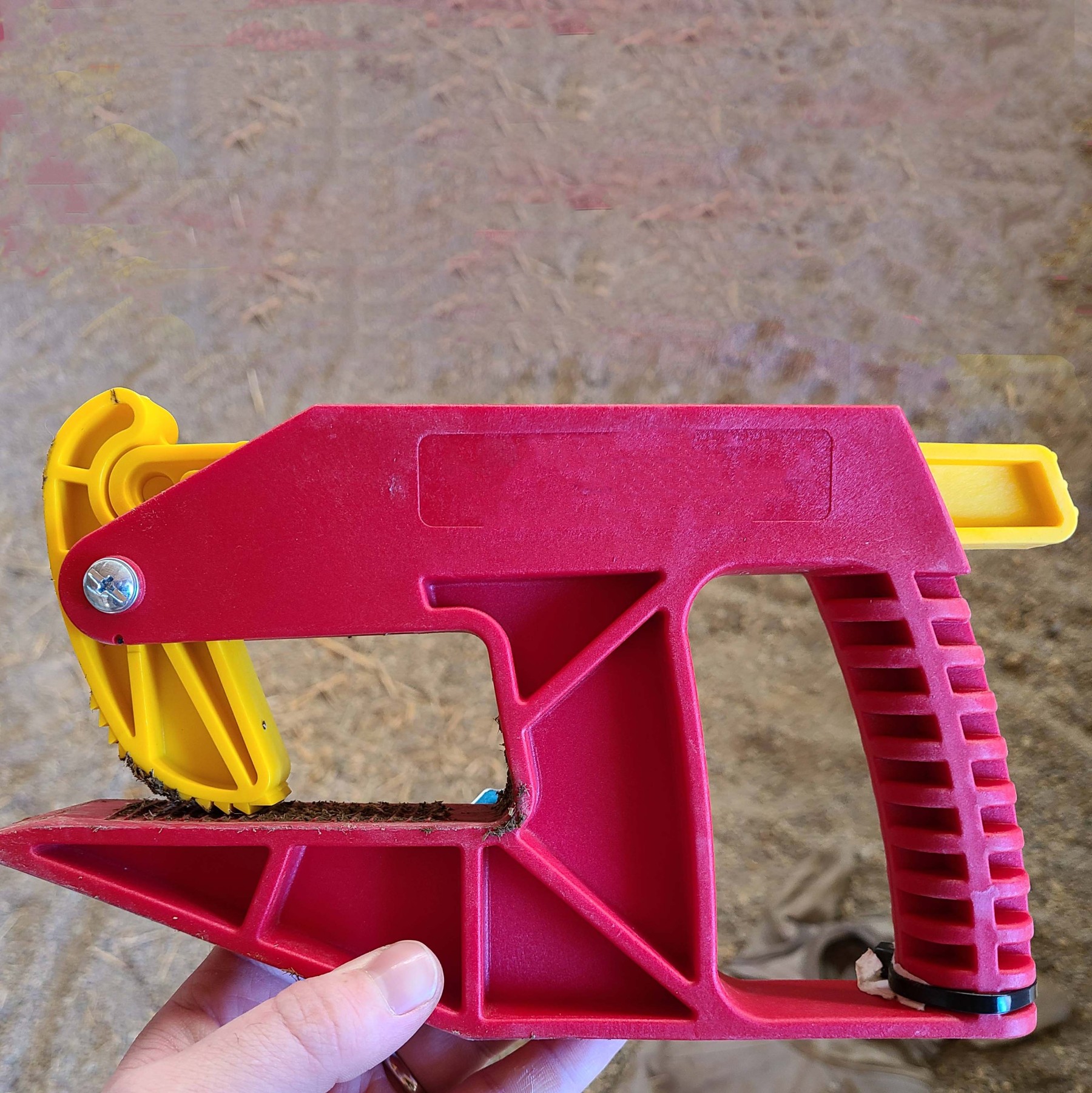 Mat Handling Tool (Specifically for Stable Mats)