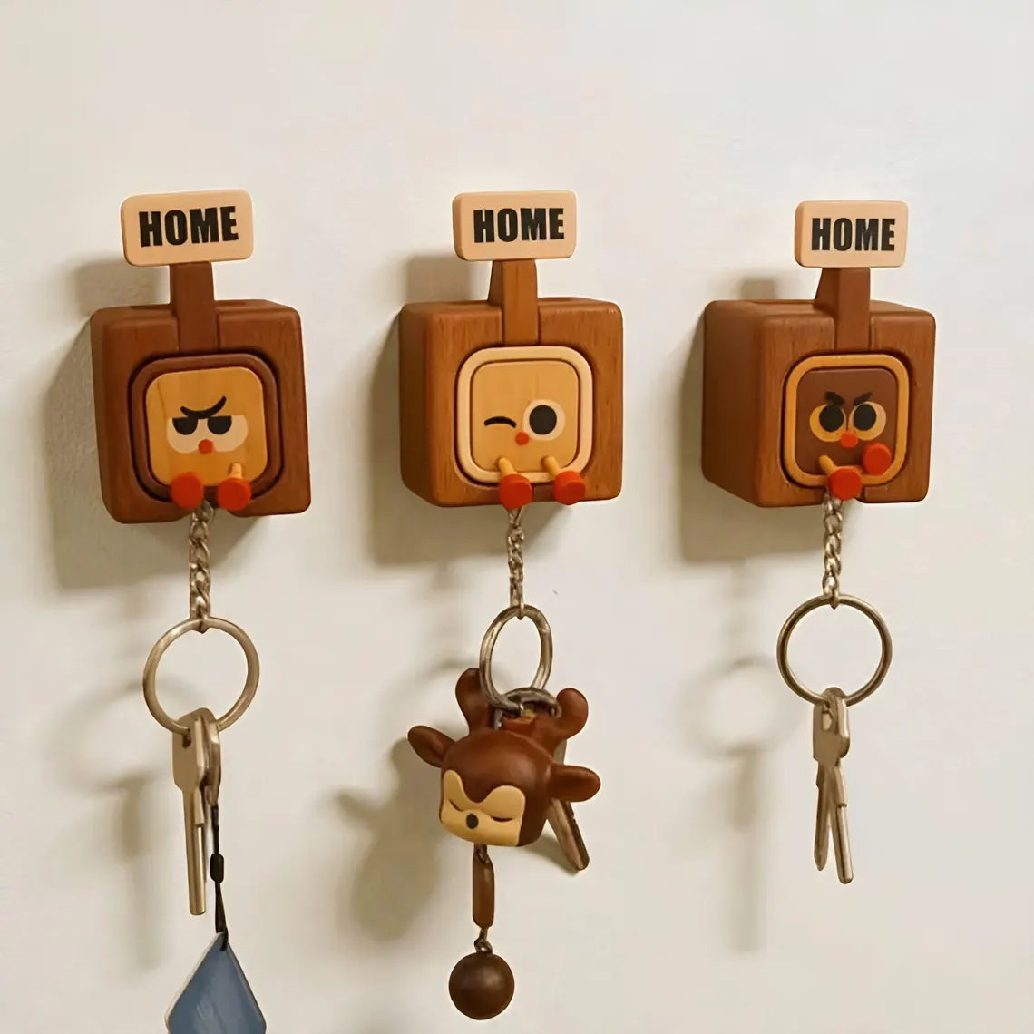 Wooden Key Holder – Funny Face Wall Mount