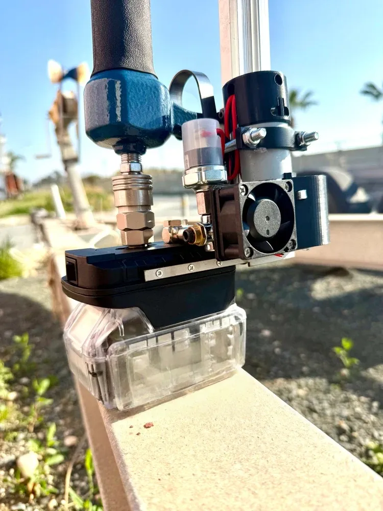 Mini Compressor for Nail Guns – Portable & Lightweight Air Source 🔨💨⚡