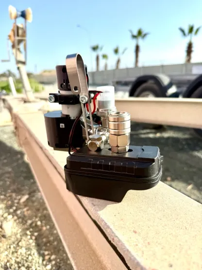 Mini Compressor for Nail Guns – Portable & Lightweight Air Source 🔨💨⚡