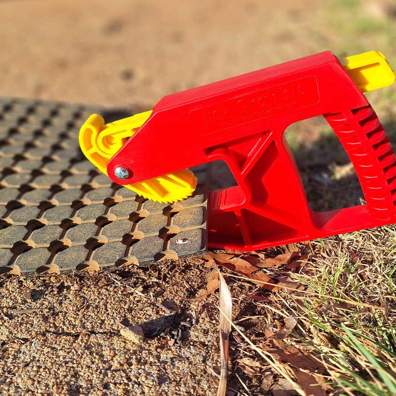 Mat Handling Tool (Specifically for Stable Mats)