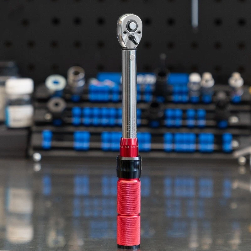 1/4 Inch Drive Torque Wrench 2-24 Nm Bi-directional Adjustable 72 Teeth Multi-purpose Design