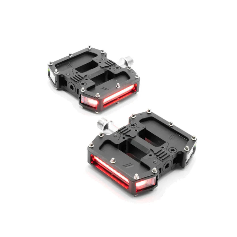 Flat Pedals with Integrated Bike Lights – High Traction for Road and Off-Road Riding