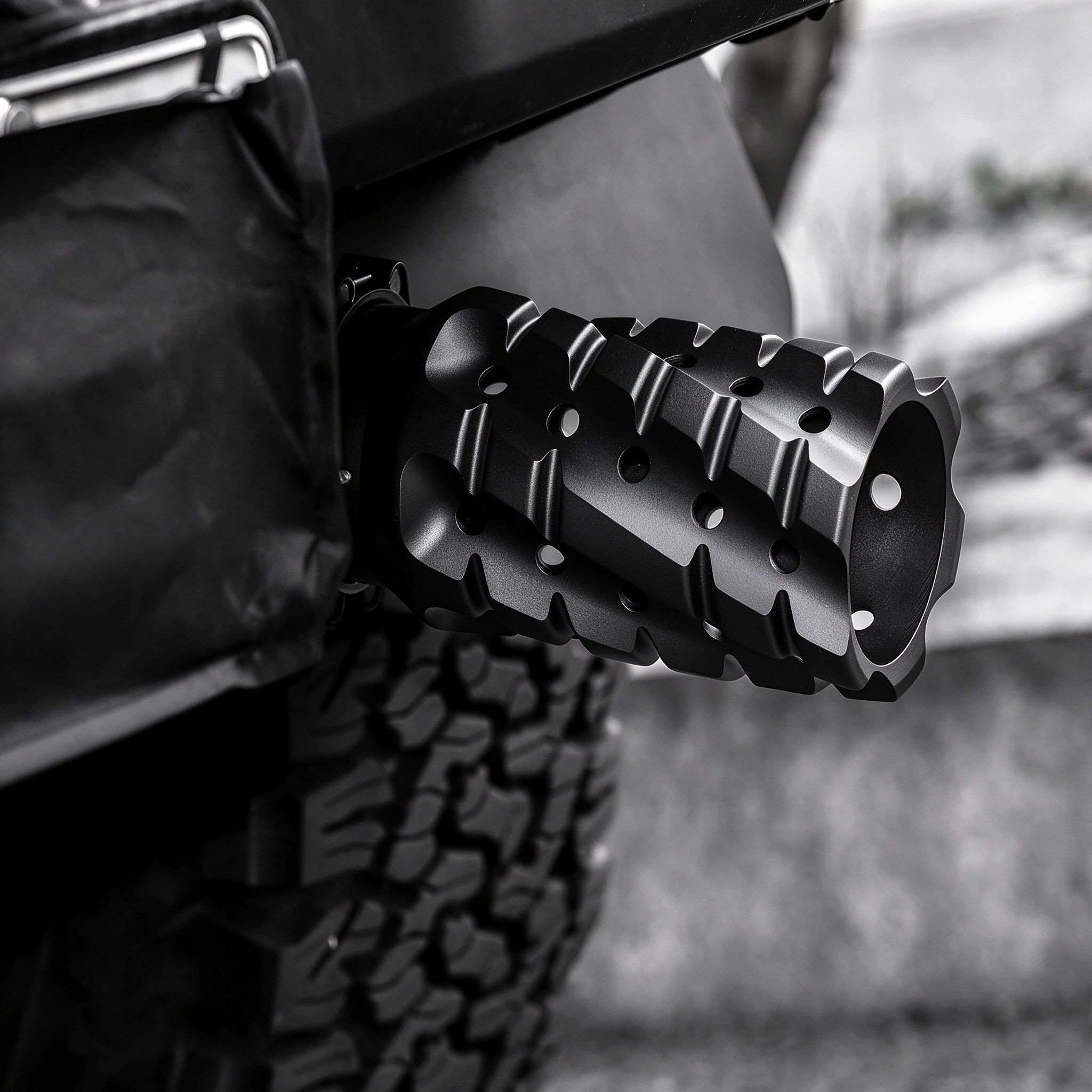 5-Axis CNC Machined Aluminum Exhaust Tip – Clamp-On Design with Fade-Resistant Finish