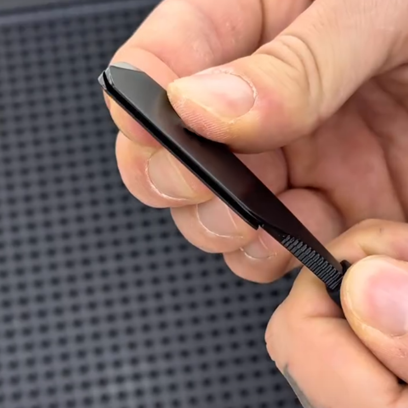 Japanese shavers feature a straight handle design