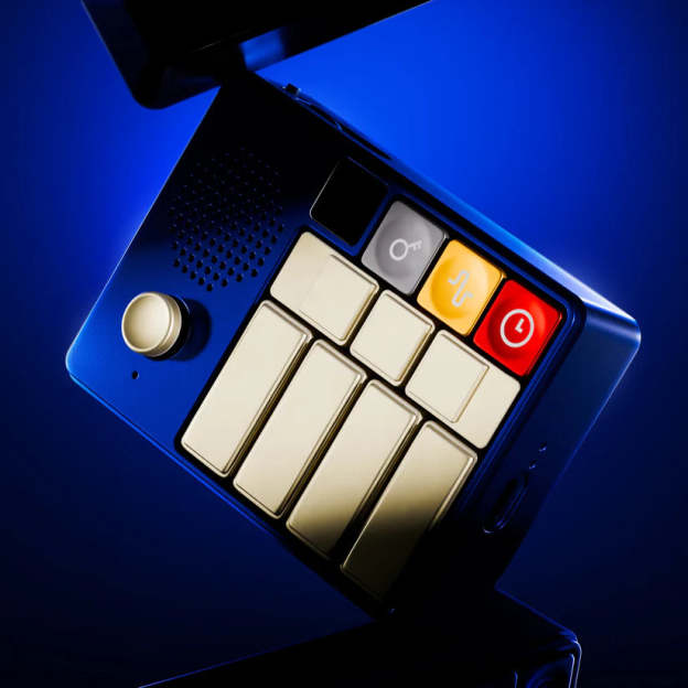 Compact Chord Synthesizer Portable Device