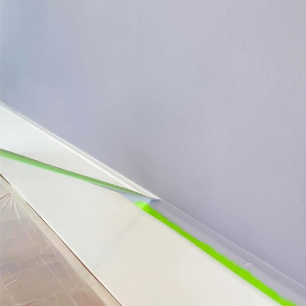 Perfect paint lines — the touch of a true professional. 🎨