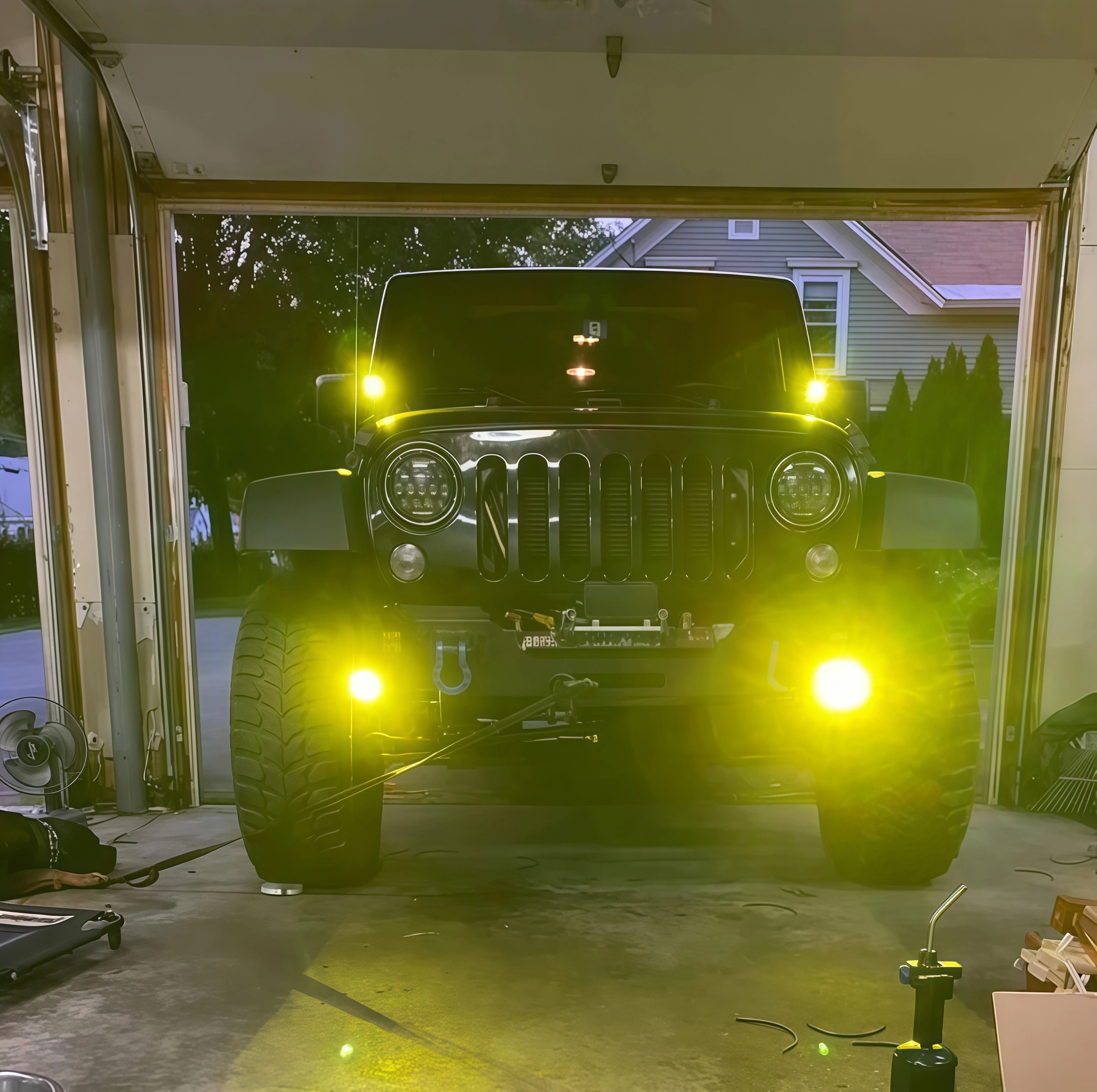 Amber lens auxiliary lighting