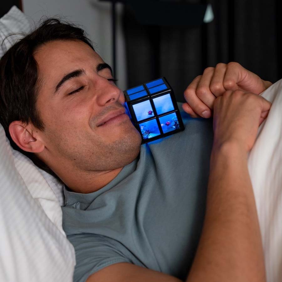 Interactive Puzzle Cube – Twist, Tilt, Tap & Shake