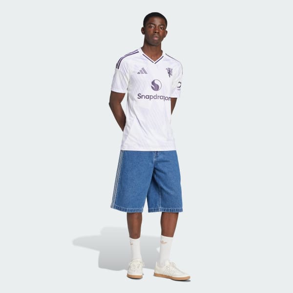 White Manchester United 25/26 Away Jersey