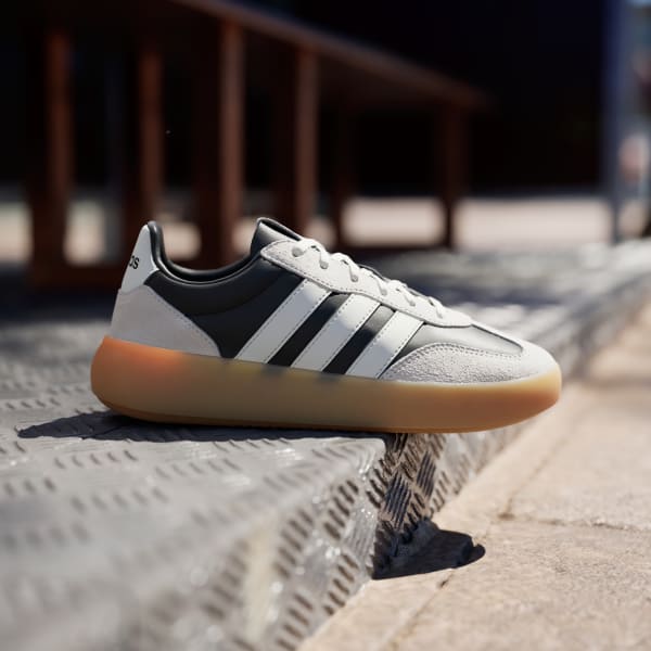 White Barreda Decode Shoes
