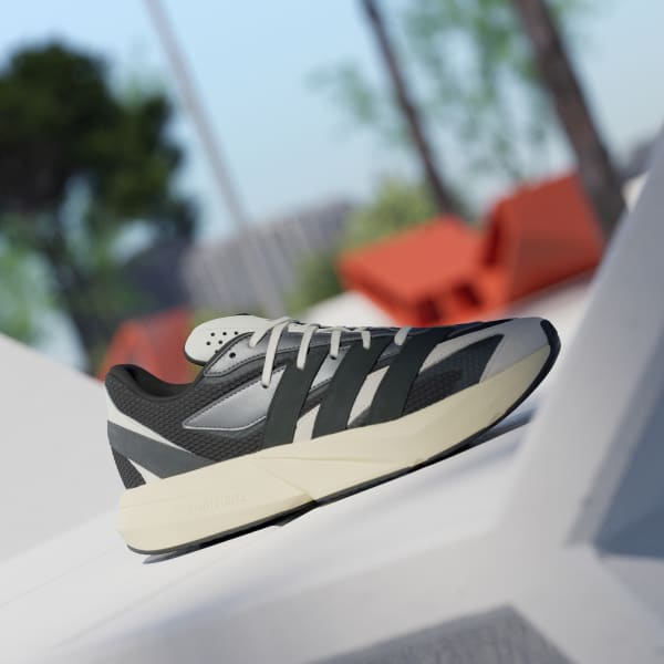Black Lightblaze Shoes