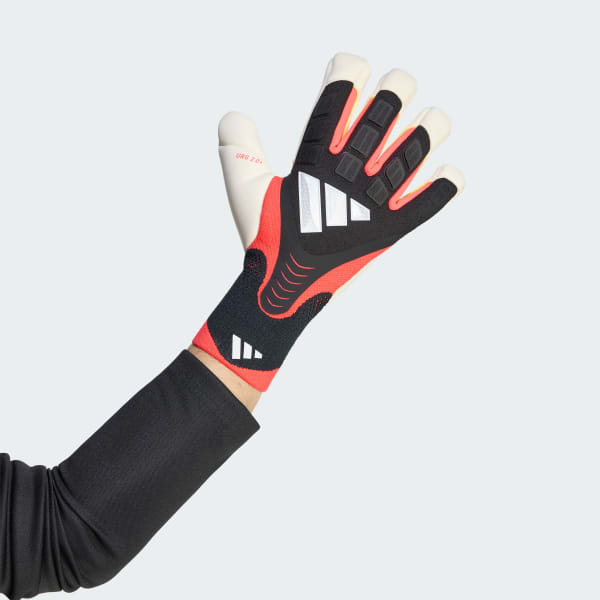 Black PREDATOR GOALKEEPER GLOVE PRO HYBRID