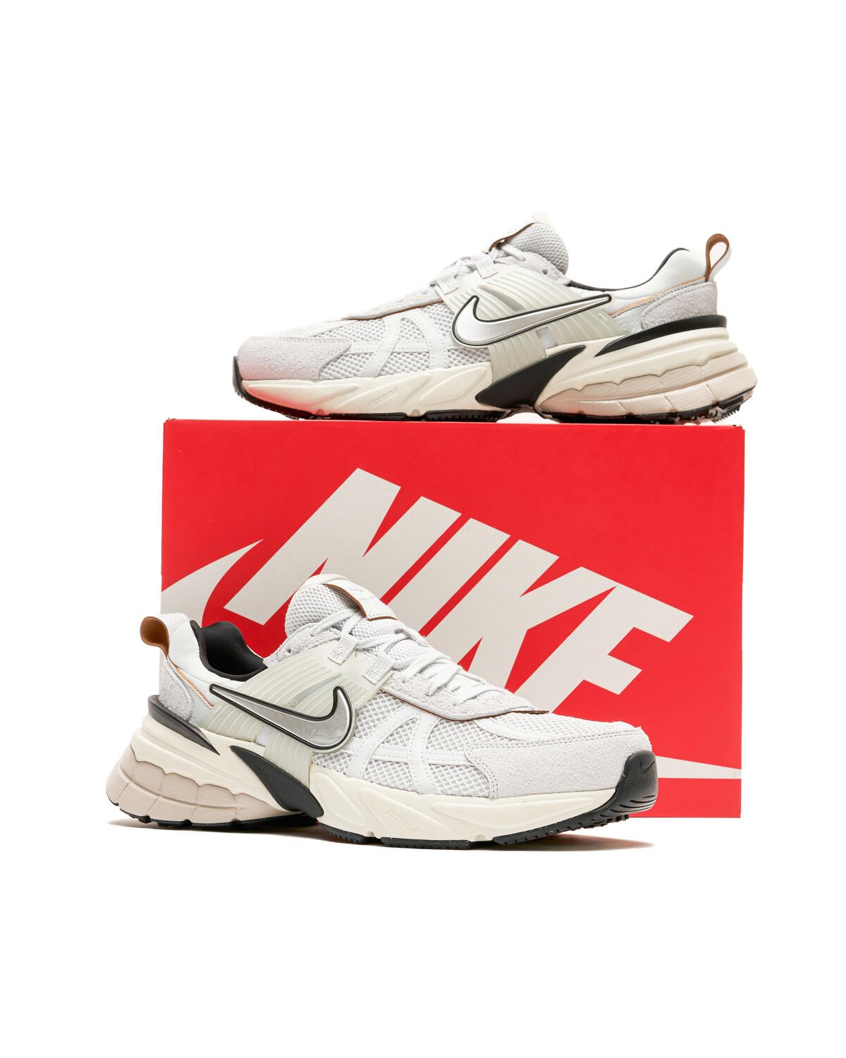 nithtke WMNS V2K RUN