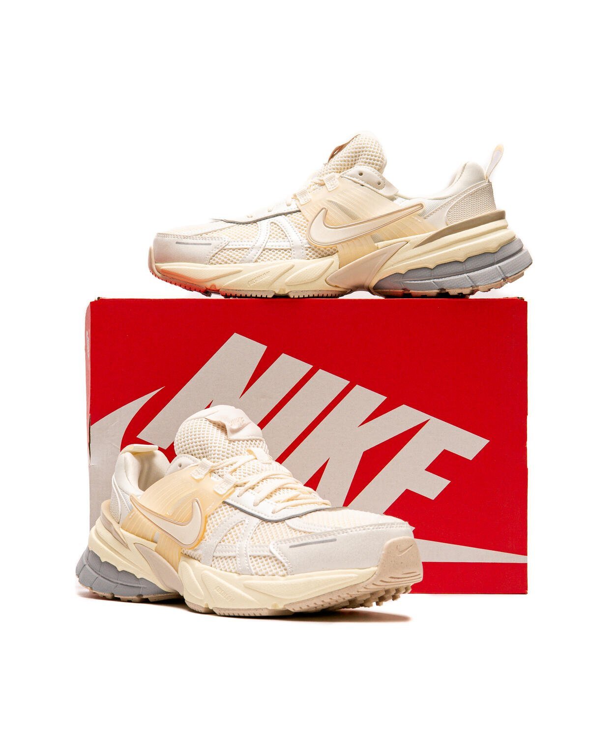 nithtke WMNS V2K RUN