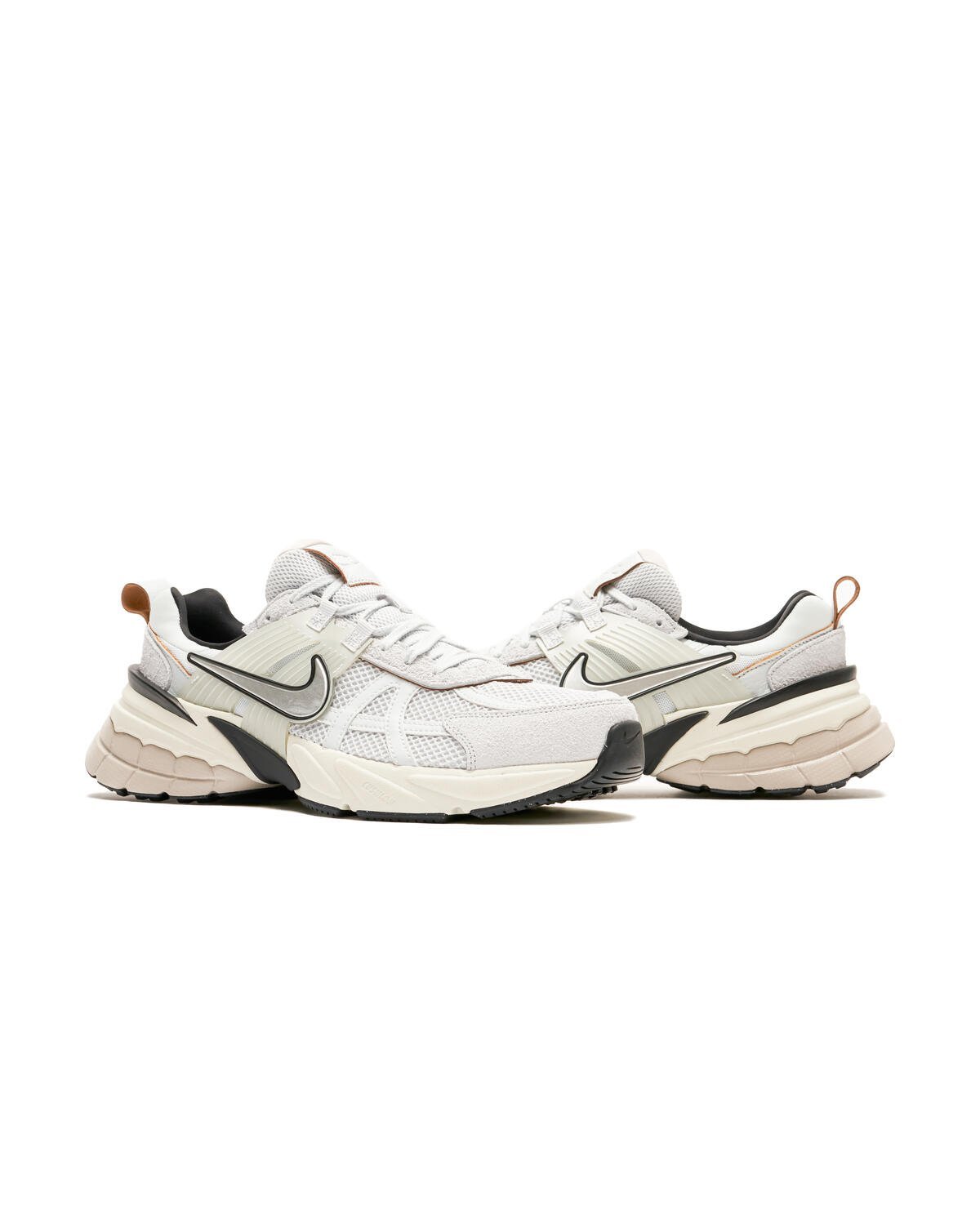 nithtke WMNS V2K RUN