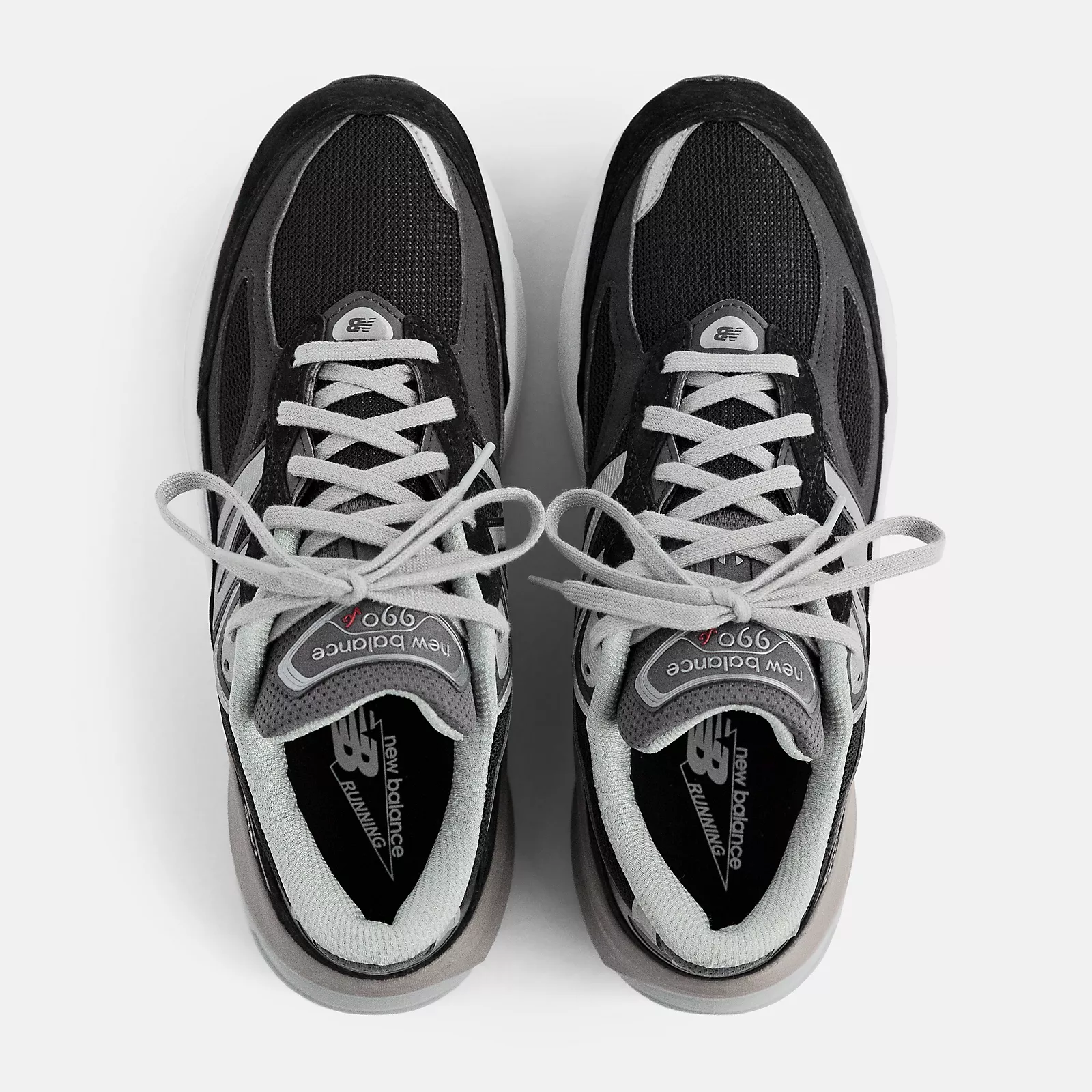 NEW BALANCE 990v6