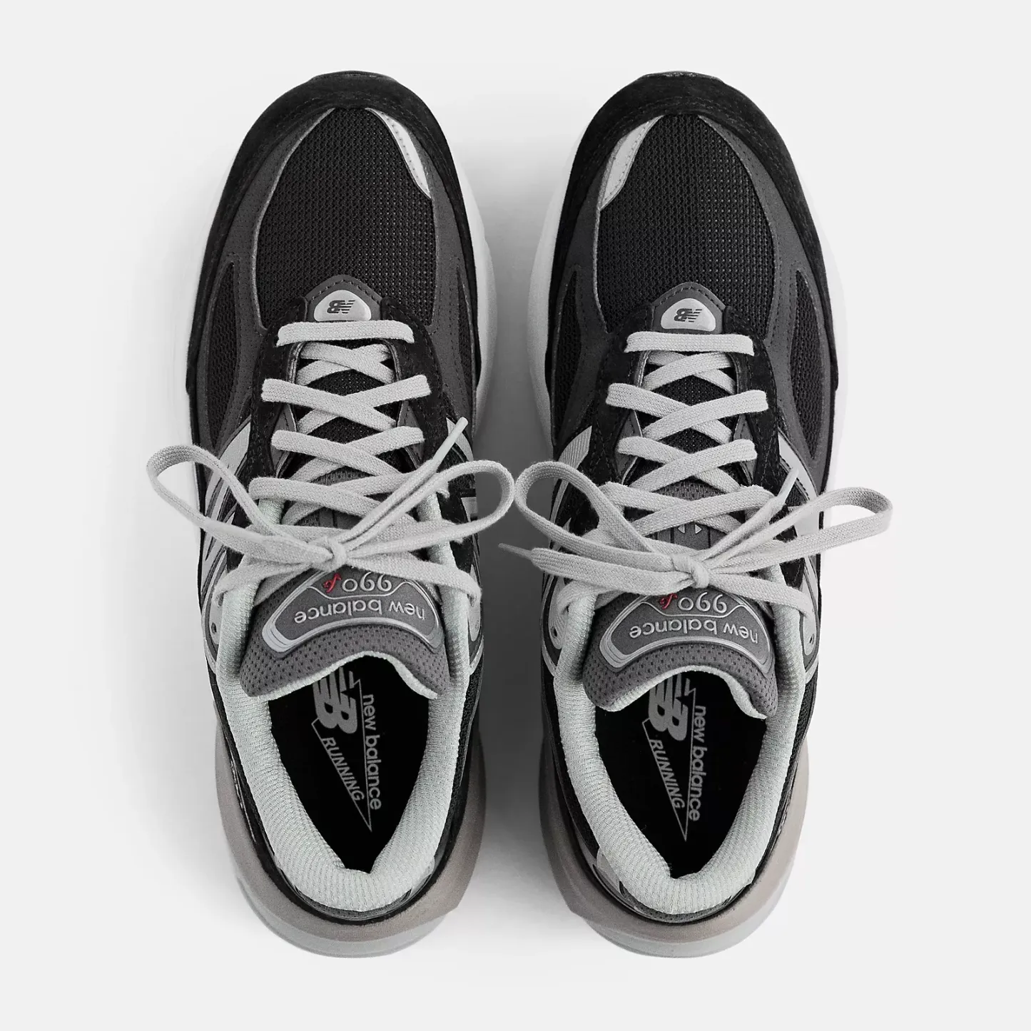 NEW BALANCE 990v6
