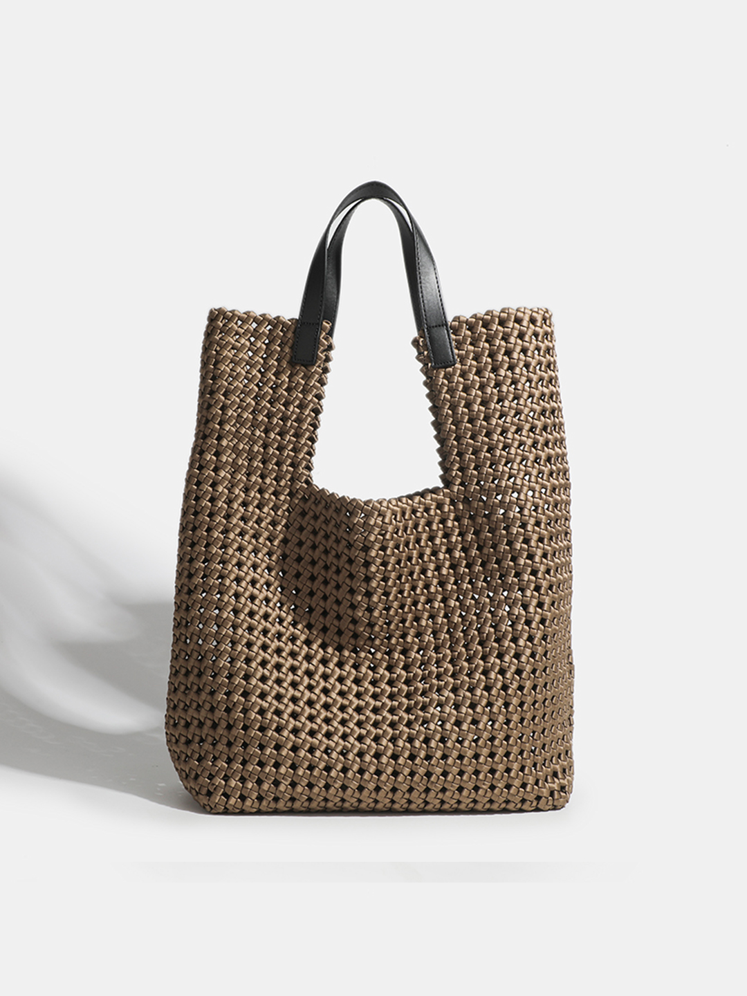 Luckcus Handwoven Nylon Pinwheel-Knot Tote