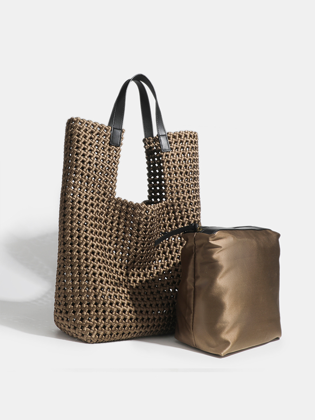 Luckcus Handwoven Nylon Pinwheel-Knot Tote