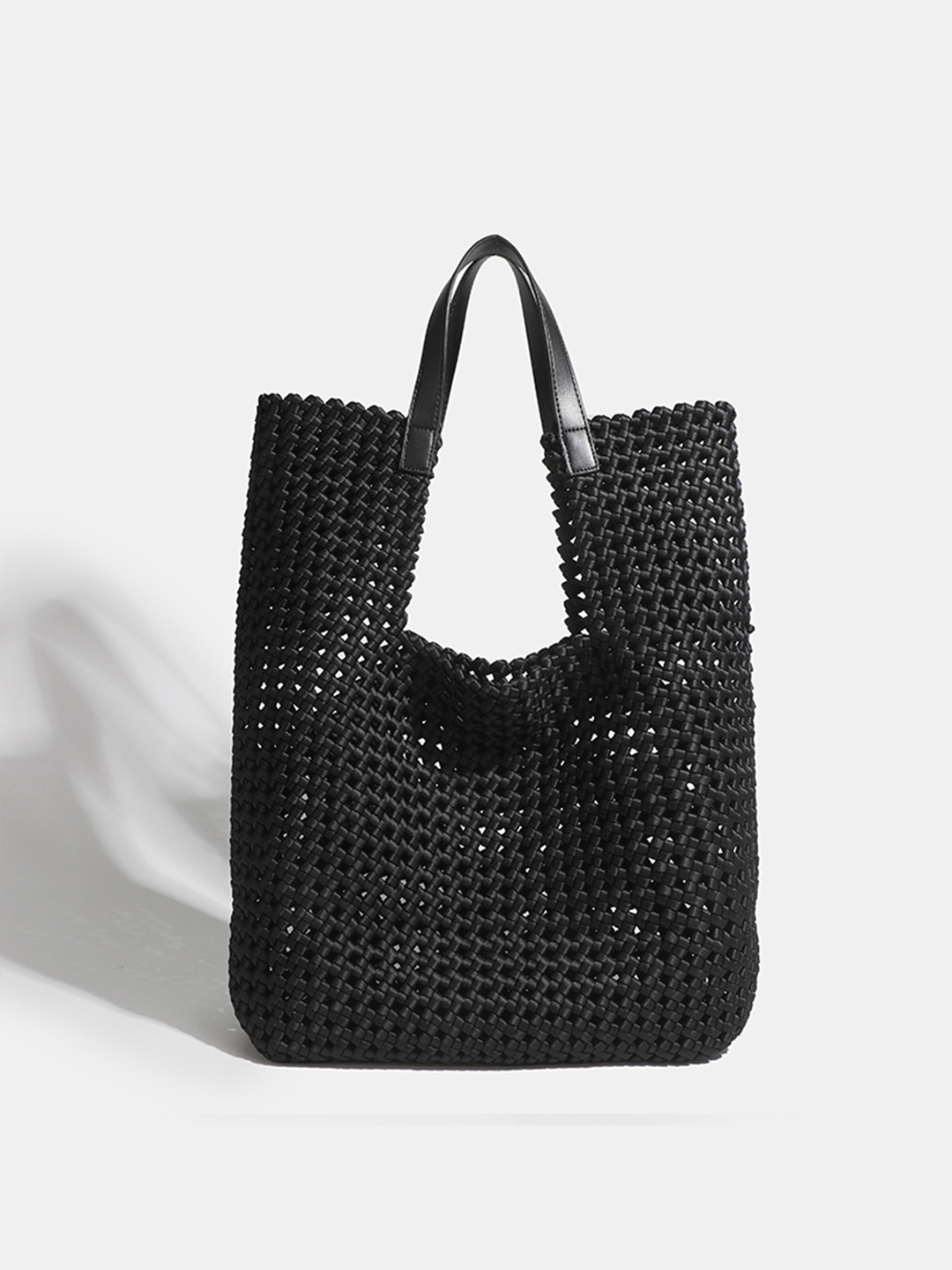 Luckcus Handwoven Nylon Pinwheel-Knot Tote